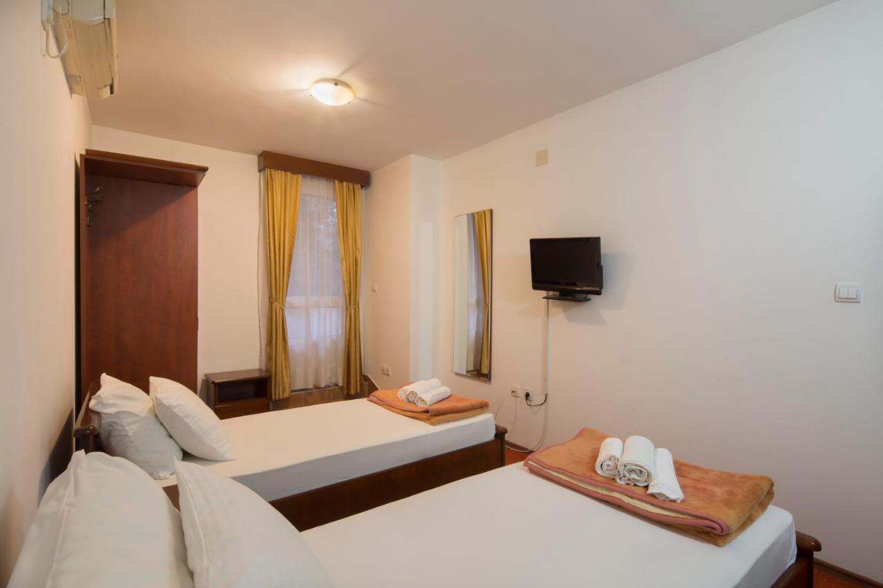 Ljubanovic Oda ve Kahvaltı Budva